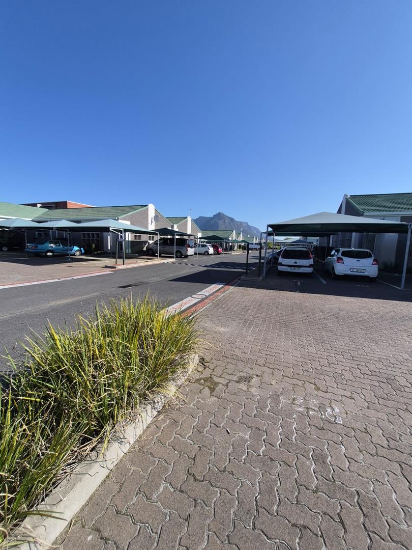 To Let Commercial Property for Rent in Pinelands Western Cape